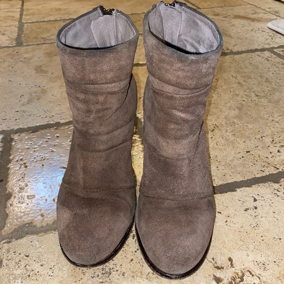 Steve Madden suede bootie - Picture 4 of 5